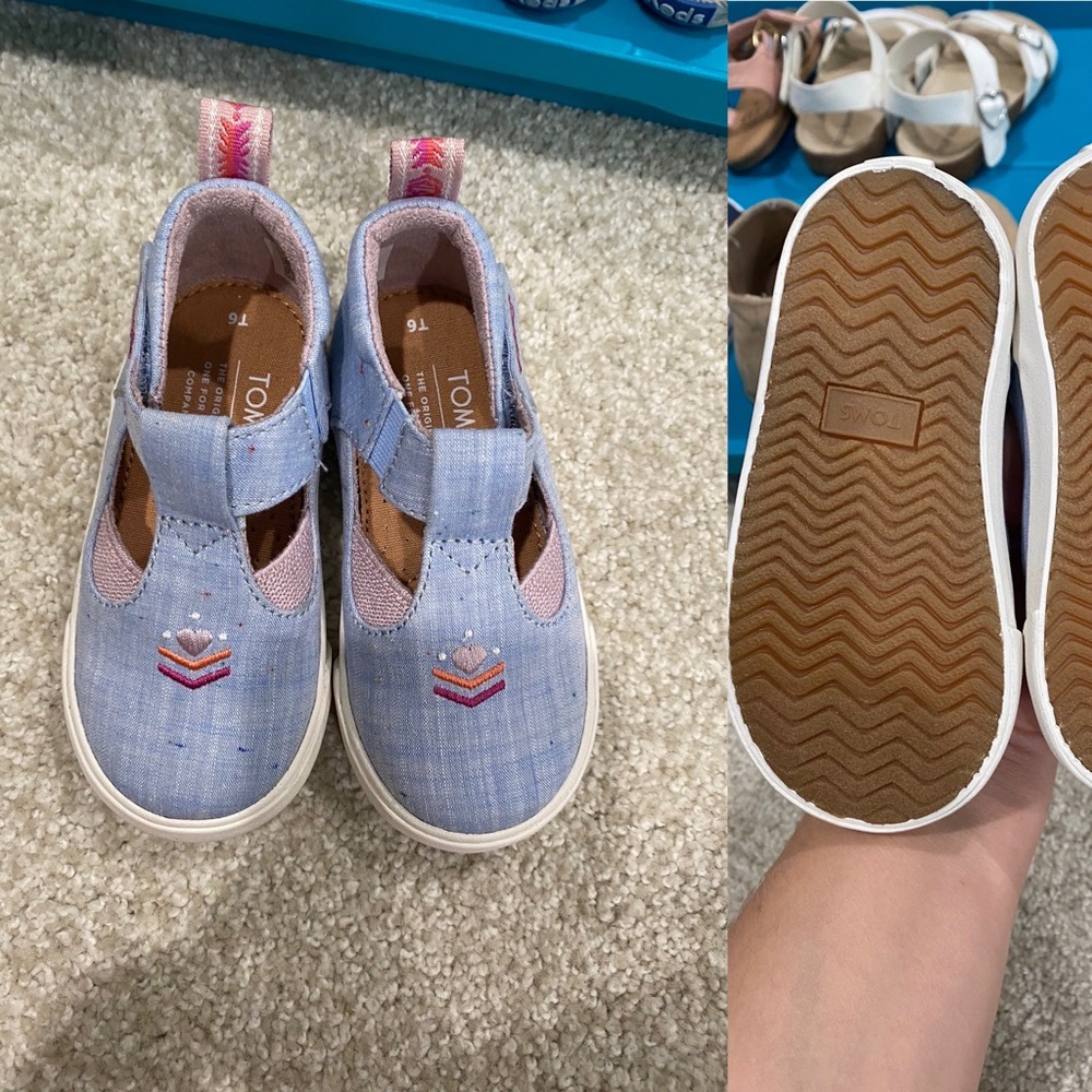 Girls Toms